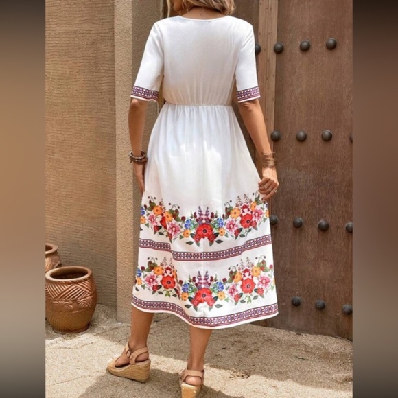 Boho Floral Print V neck High Waisted Dress - Picture 5 of 5